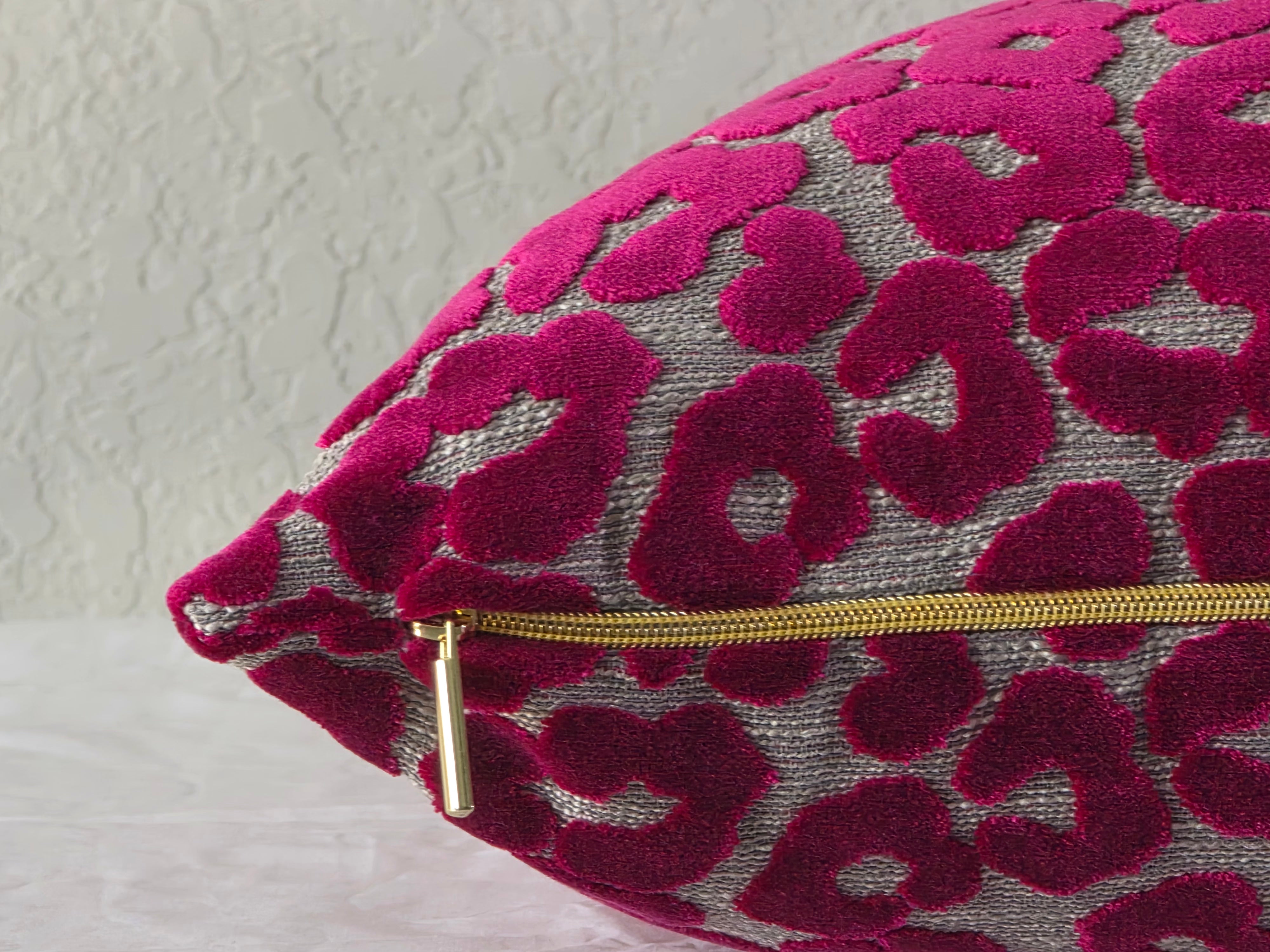 Fuchsia Prowl Throw Pillow