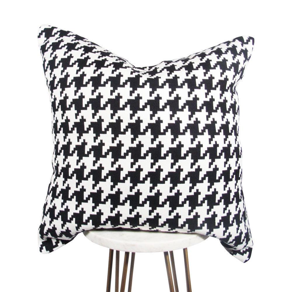 Onyx Tooth Pillow