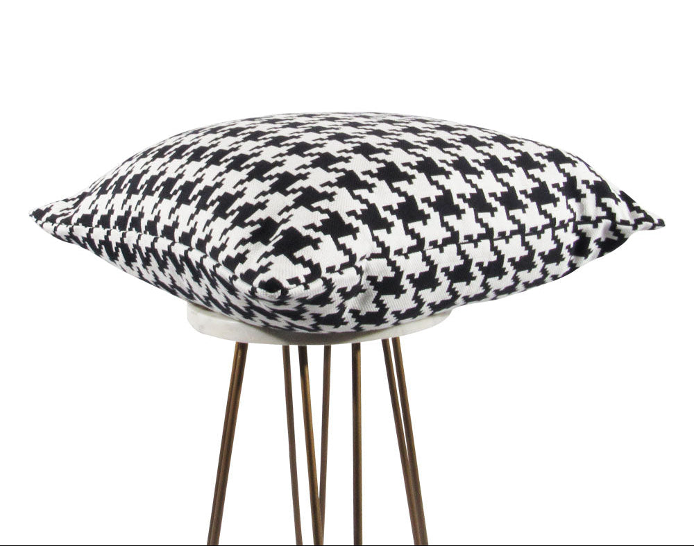 onyx-tooth-pillow-sideview-5-makena-decor.jpg