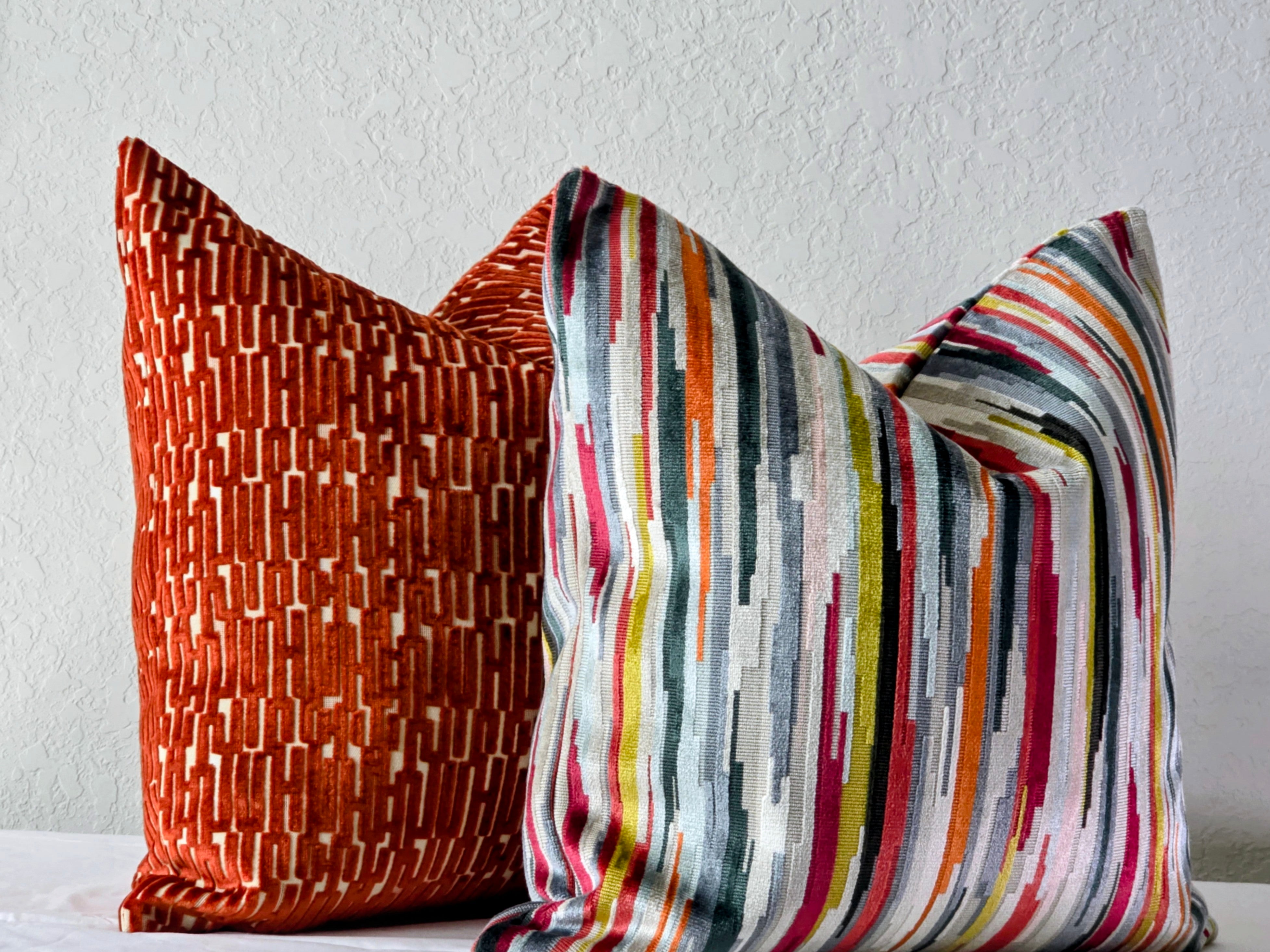 Linear Flow Throw Pillow